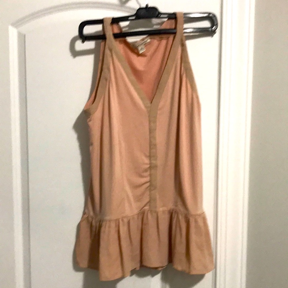 Banana Republic size S fawn color pink tank with ruffed bottom NWOT